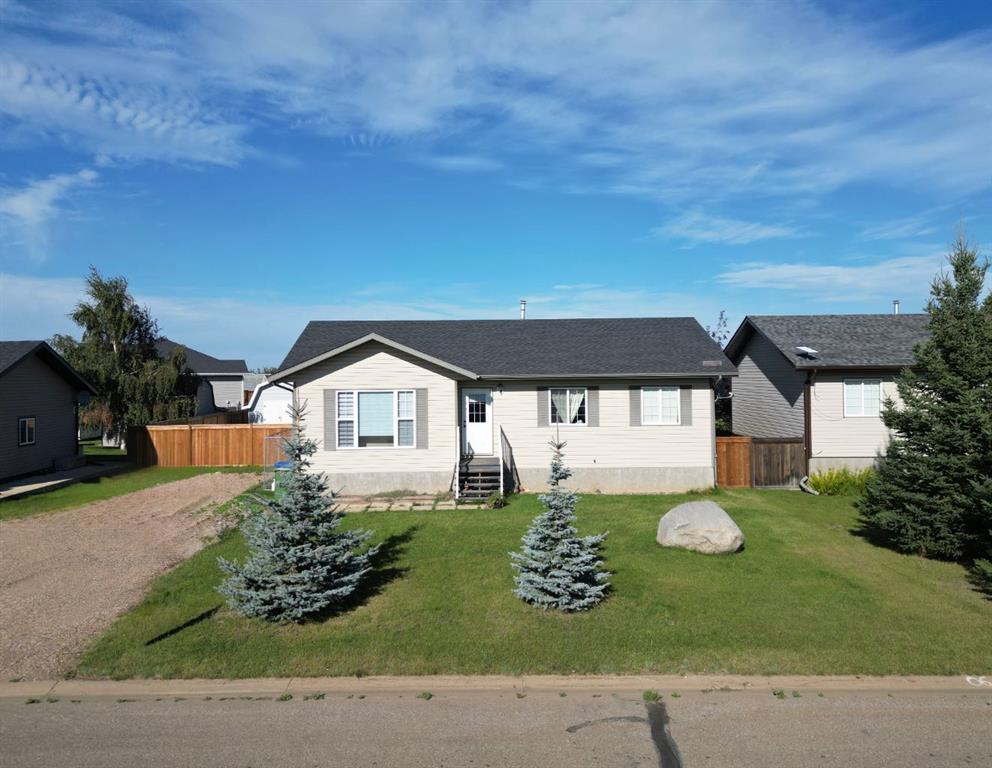 Picture of 11006 105 Ave  , La Crete Real Estate Listing