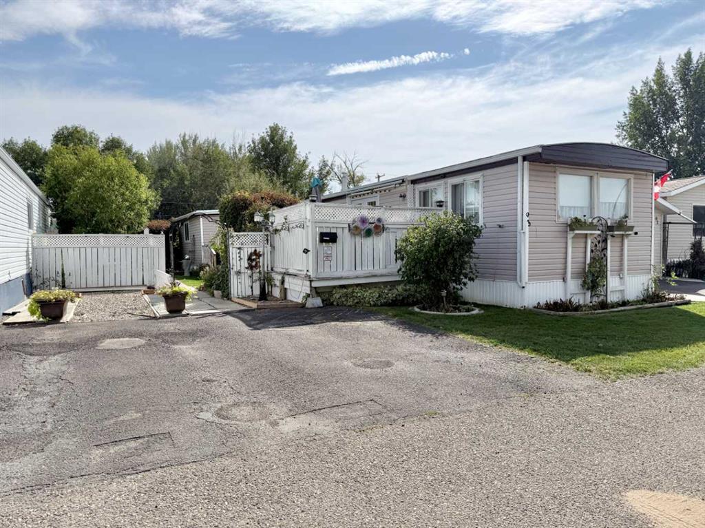 Picture of 93, 1712 23 Street , Coaldale Real Estate Listing