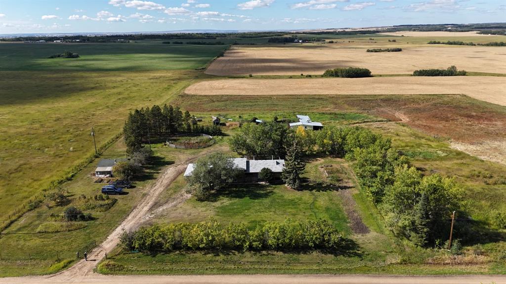 Picture of 725002 Range Road 52  , Rural Grande Prairie No. 1, County of Real Estate Listing