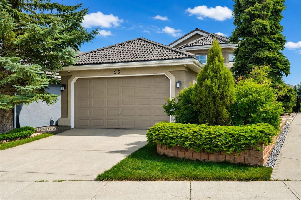 Picture of 95 Citadel Grove NW, Calgary Real Estate Listing