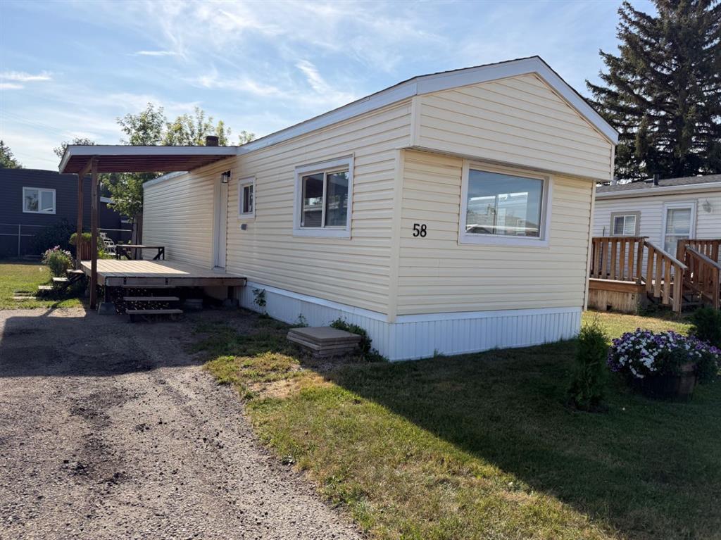 Picture of 58, 5301 2 Street , Coalhurst Real Estate Listing