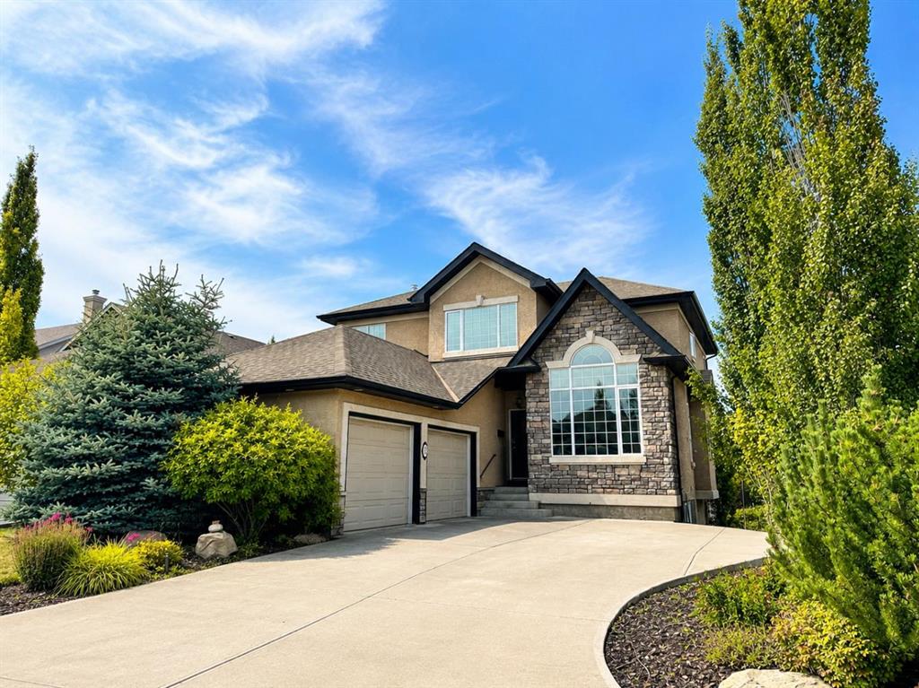 Picture of 32 Evercreek Bluffs Crescent SW, Calgary Real Estate Listing