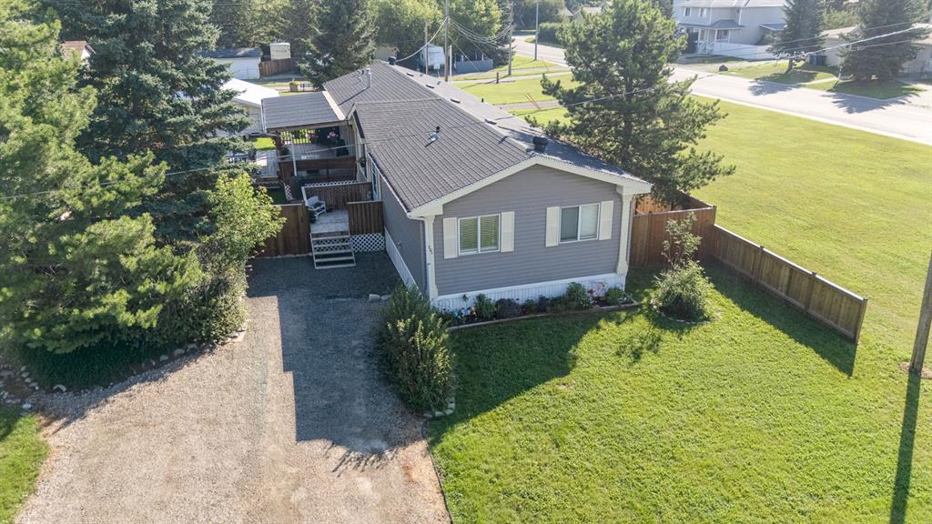 Picture of 201 4 Street NW, Sundre Real Estate Listing