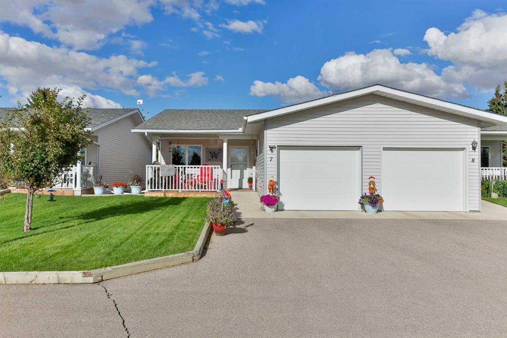 Picture of 7, 717 Centre Street , Vulcan Real Estate Listing