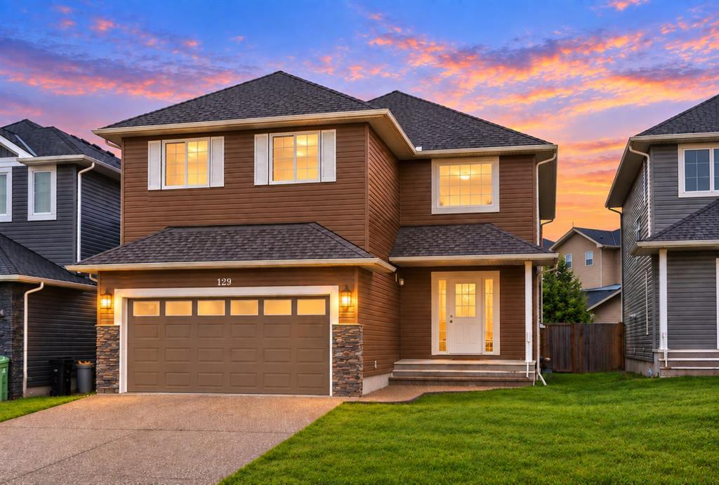 Picture of 129 Everhollow Rise SW, Calgary Real Estate Listing