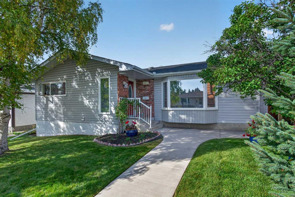 Picture of 187 Silver Brook Road NW, Calgary Real Estate Listing