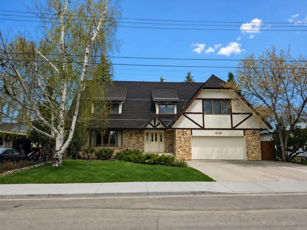 Picture of 1148 Morden Avenue , Pincher Creek Real Estate Listing