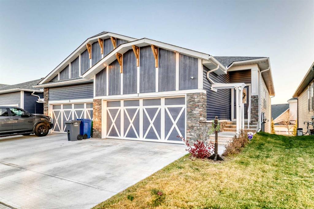 Picture of 7 wolf Crescent , Okotoks Real Estate Listing