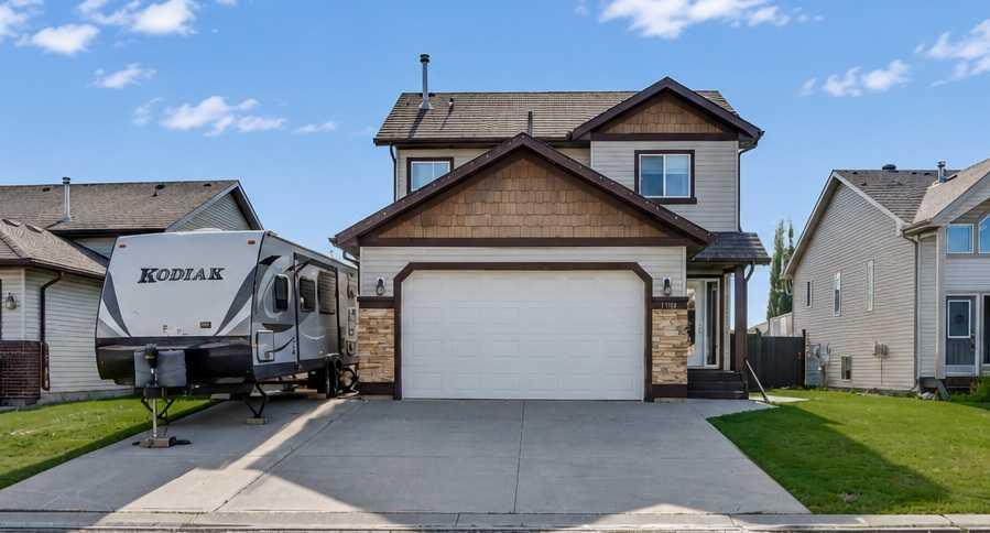 Picture of 7722 114 Street , Grande Prairie Real Estate Listing