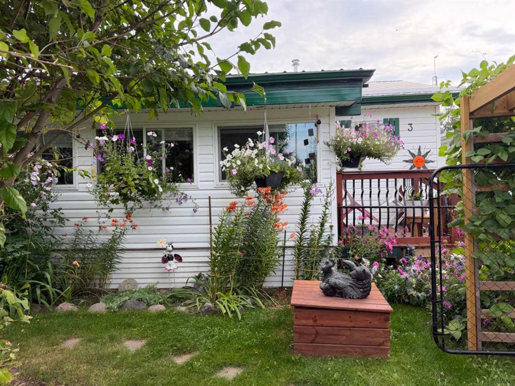 Picture of 3, 10405 Township Road 740  , Rural Big Lakes County Real Estate Listing