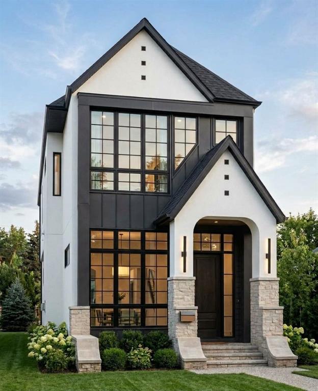 Picture of 814 22 Avenue NW, Calgary Real Estate Listing