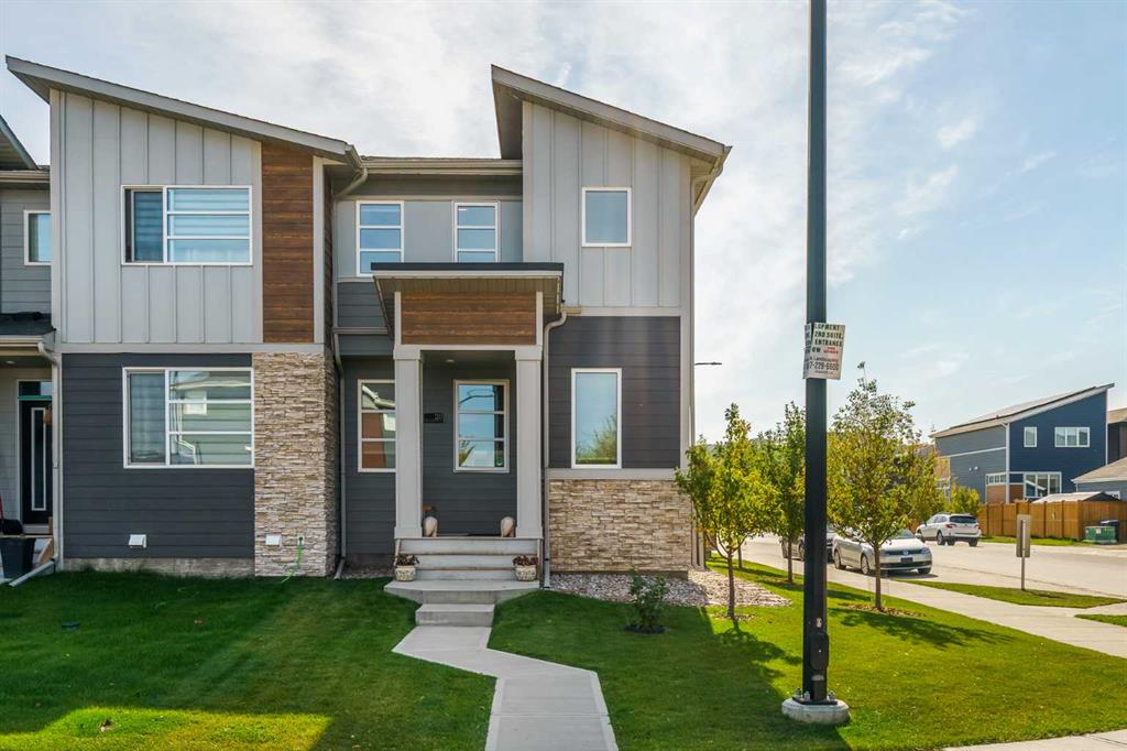 Picture of 211 Wolf Creek Avenue SE, Calgary Real Estate Listing