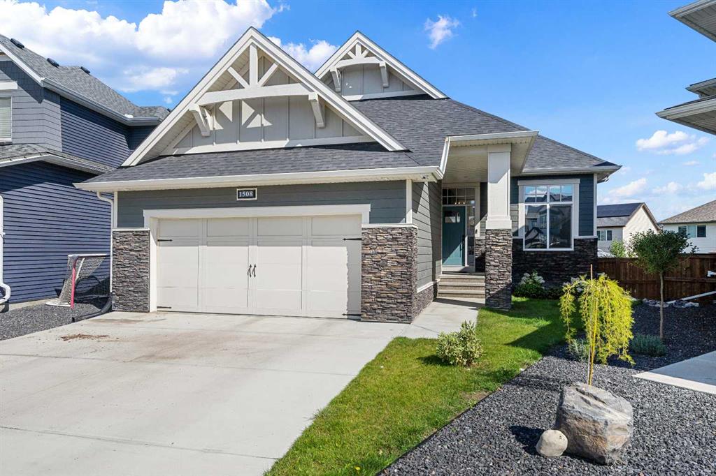 Picture of 1508 Coopers Point SW, Airdrie Real Estate Listing
