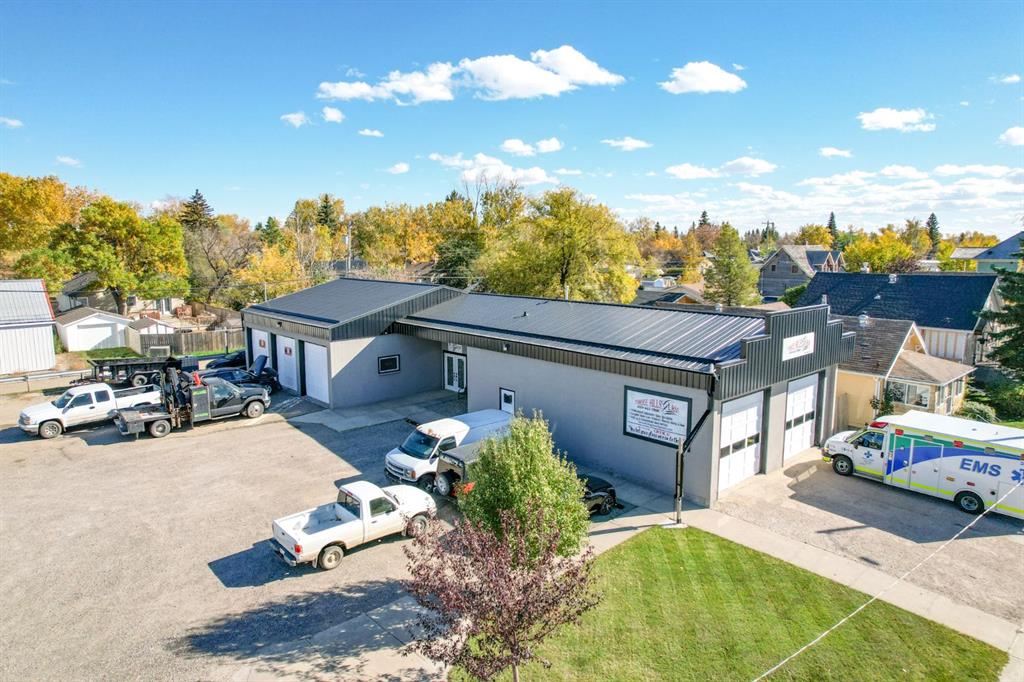 Picture of 120 4th Avenue E, Three Hills Real Estate Listing