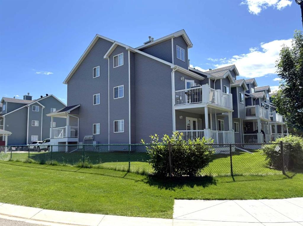 Picture of 306, 5220 50A Avenue , Sylvan Lake Real Estate Listing