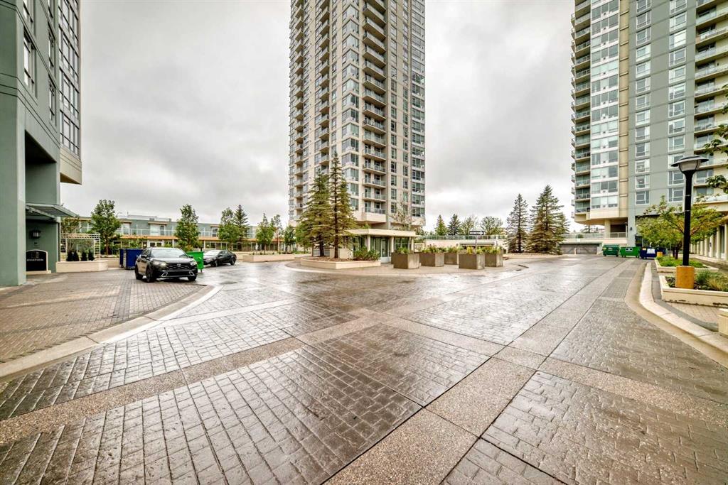 Picture of 1207, 77 Spruce Place SW, Calgary Real Estate Listing
