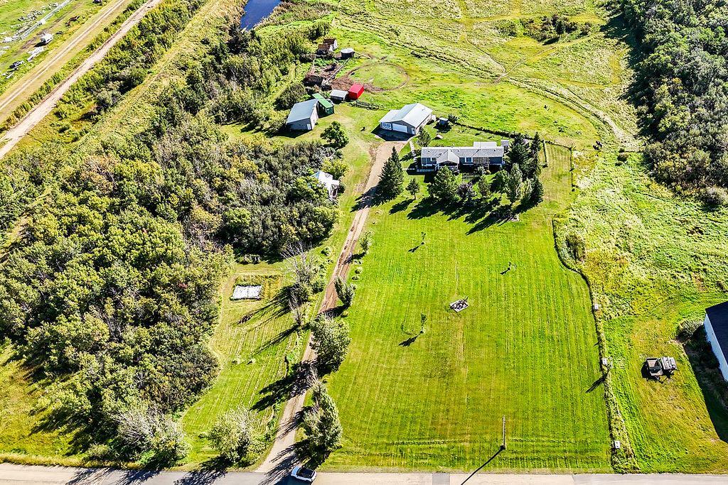 Picture of 111 1 Street E, Round Hill Real Estate Listing