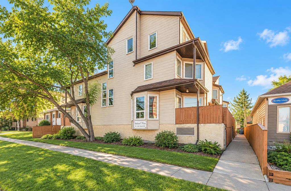 Picture of 11, 113 22 Avenue NE, Calgary Real Estate Listing