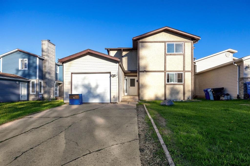 Picture of 1041 Timberline Drive , Fort McMurray Real Estate Listing