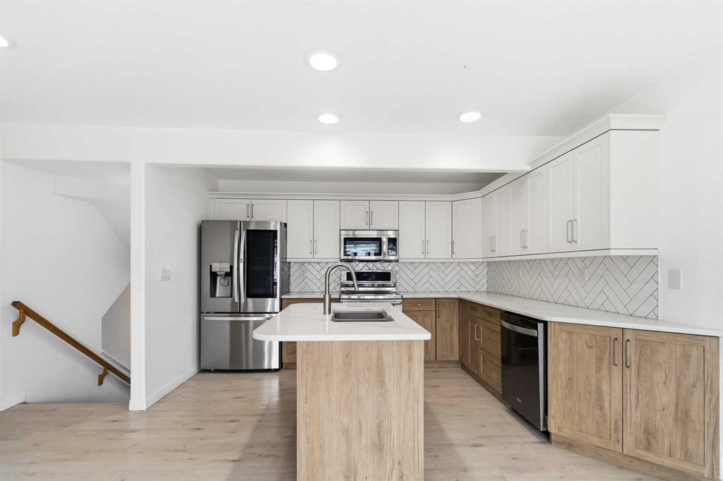 Picture of 4, 98 Wilson Drive , Fort McMurray Real Estate Listing