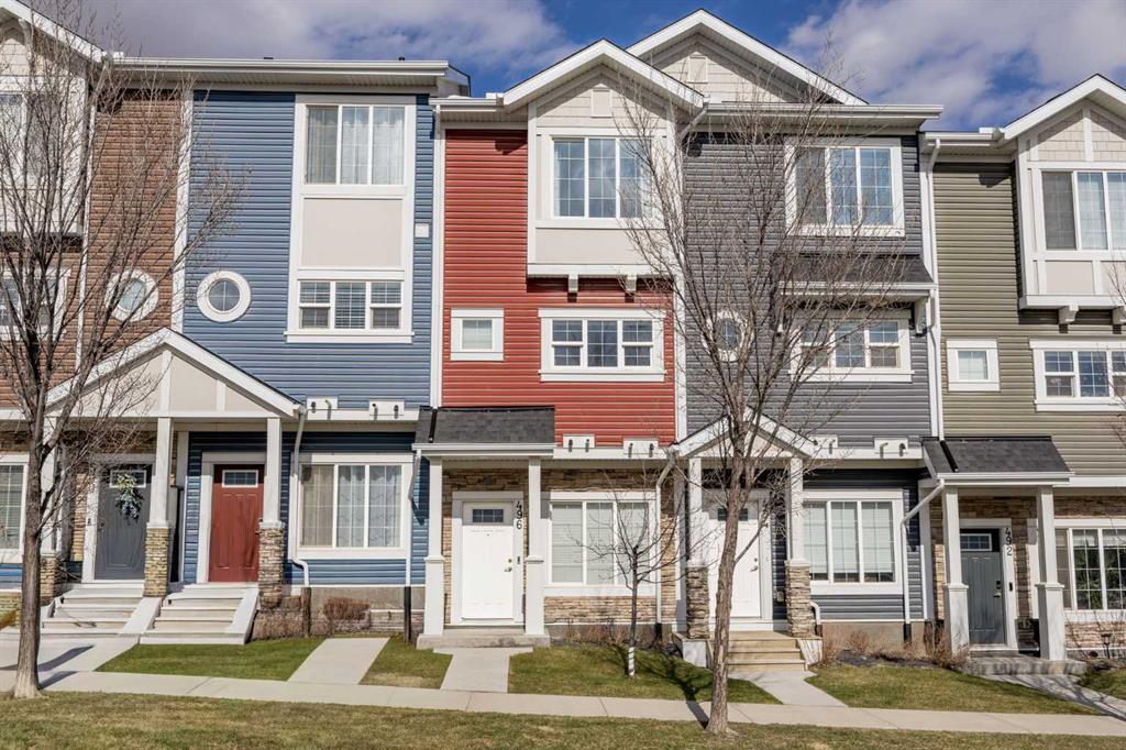 Picture of 496 Nolan Hill Boulevard NW, Calgary Real Estate Listing