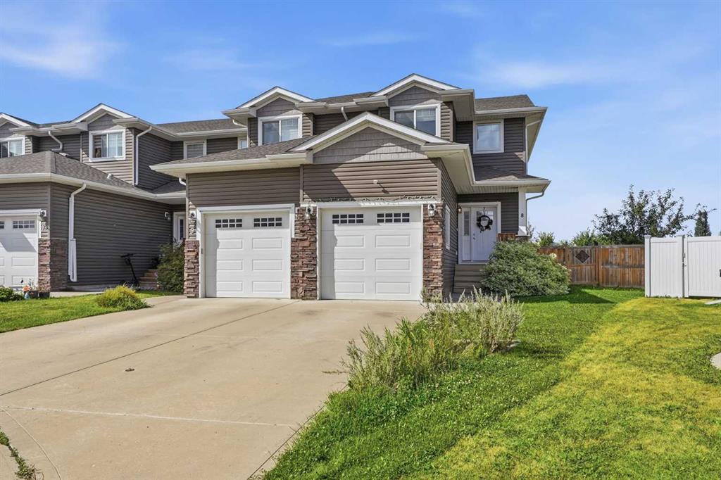 Picture of 8 Rowberry Court , Sylvan Lake Real Estate Listing