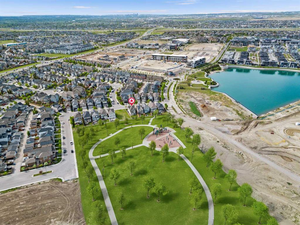 Picture of 27 Mahogany Crescent SE, Calgary Real Estate Listing