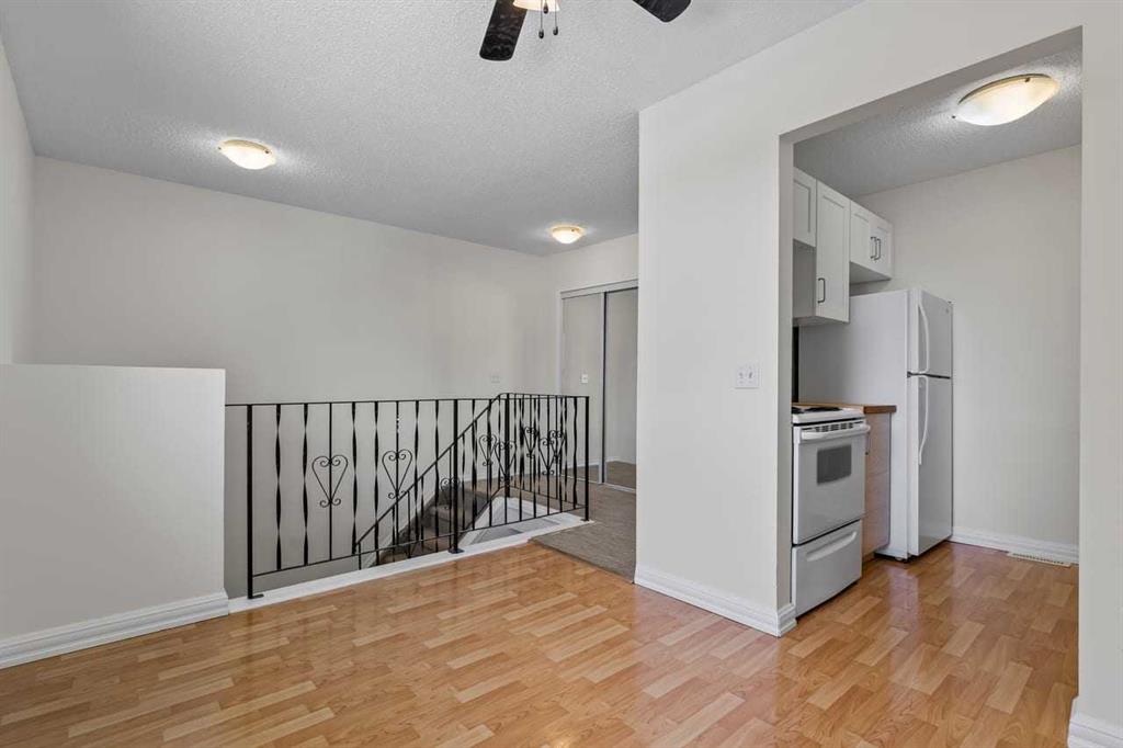 Picture of 4, 4547 7 Avenue SE, Calgary Real Estate Listing