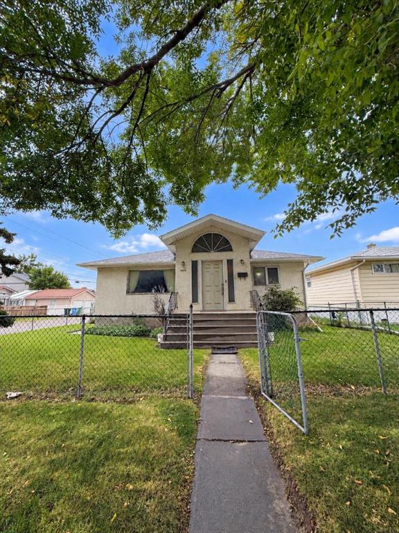 Picture of 1432 Russet Road NE, Calgary Real Estate Listing