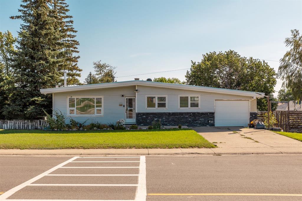Picture of 528 7 Street W, Cardston Real Estate Listing