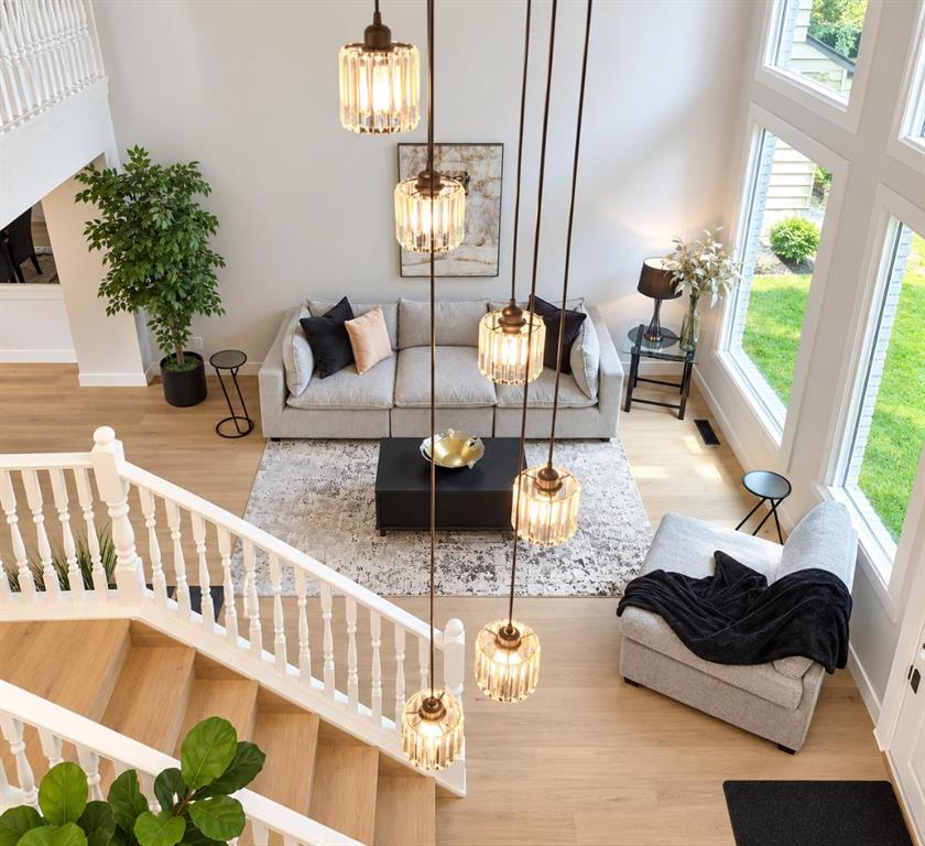 Picture of 40 Edforth Road NW, Calgary Real Estate Listing