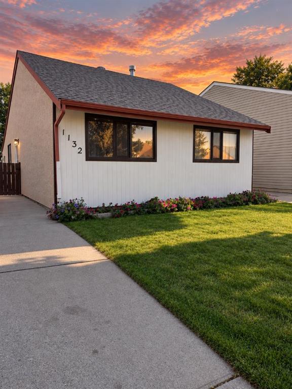 Picture of 1132 St David Road N, Lethbridge Real Estate Listing
