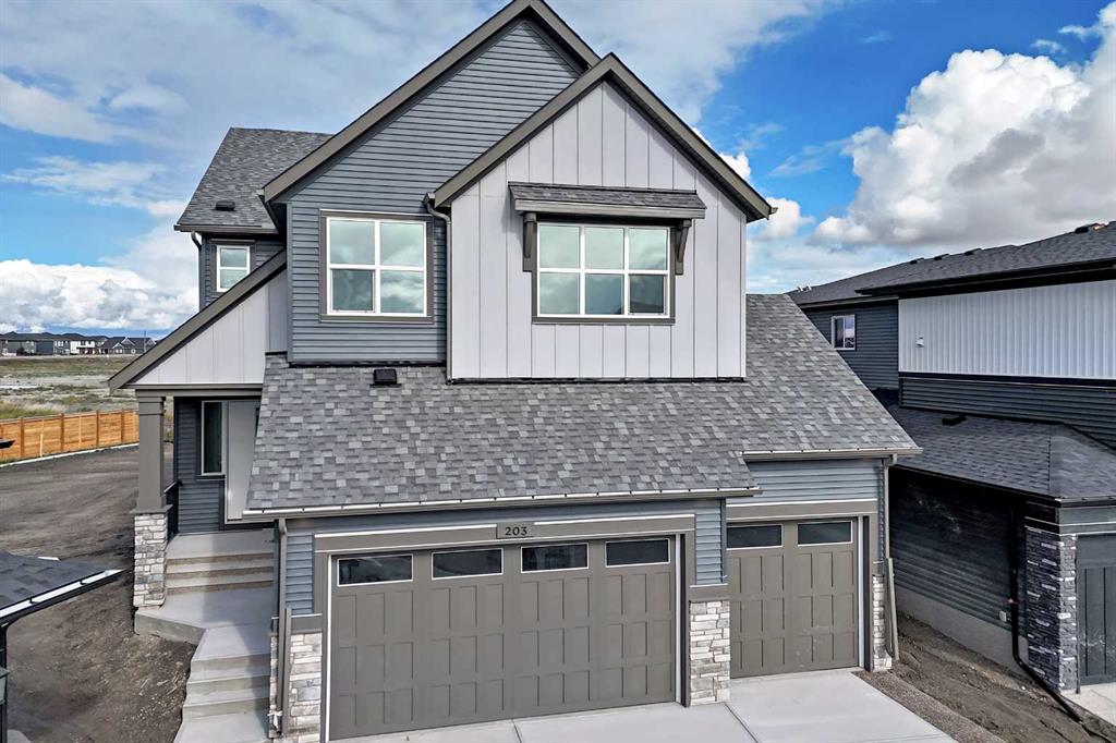 Picture of 203 Langwell Common SE, Airdrie Real Estate Listing