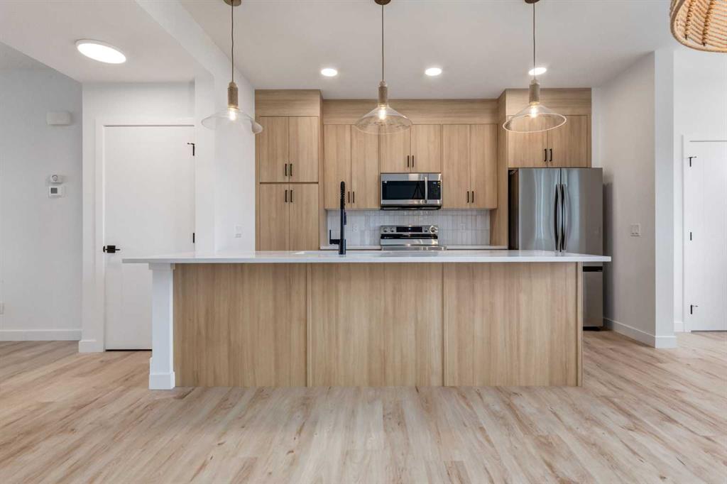 Picture of 2401 Creeker Lane , Airdrie Real Estate Listing