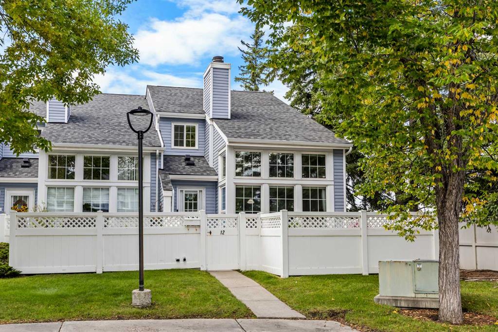 Picture of 12, 28 Berwick Crescent NW, Calgary Real Estate Listing