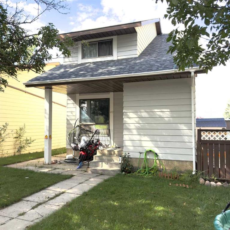 Picture of 40 South Ridge Crescent SW, Medicine Hat Real Estate Listing
