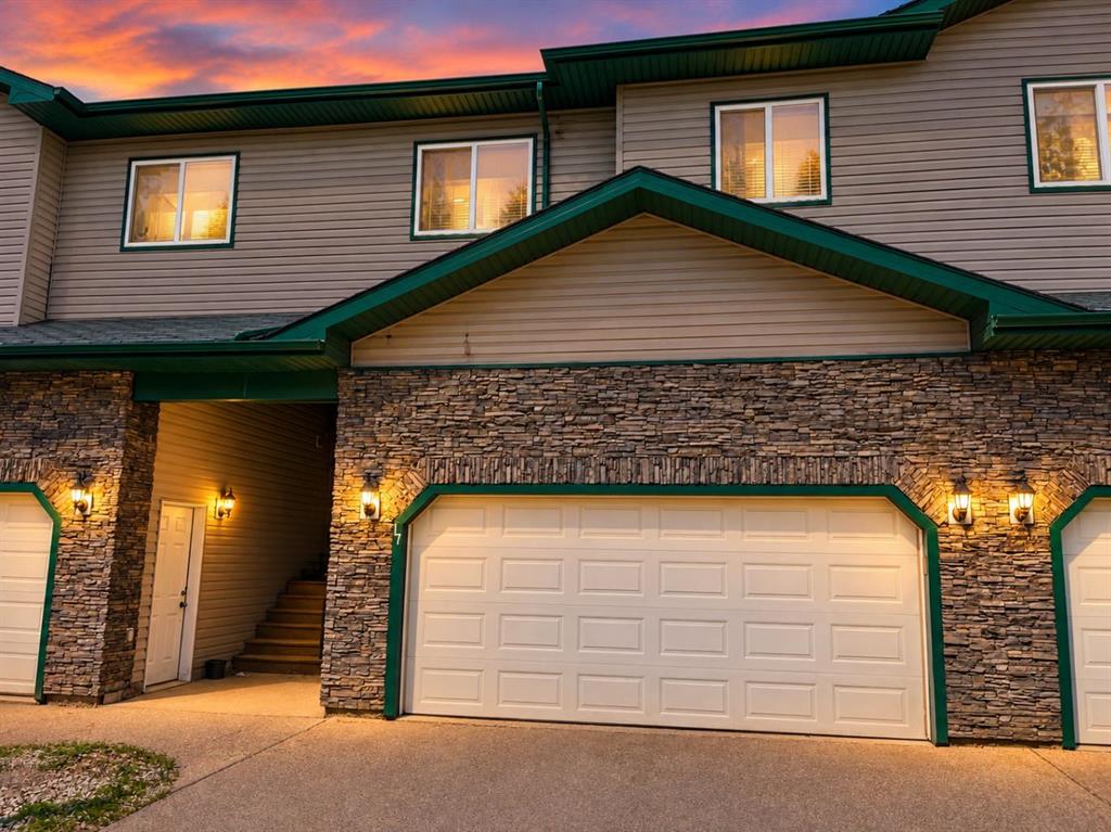 Picture of 17, 193 O\'coffey Crescent , Fort McMurray Real Estate Listing