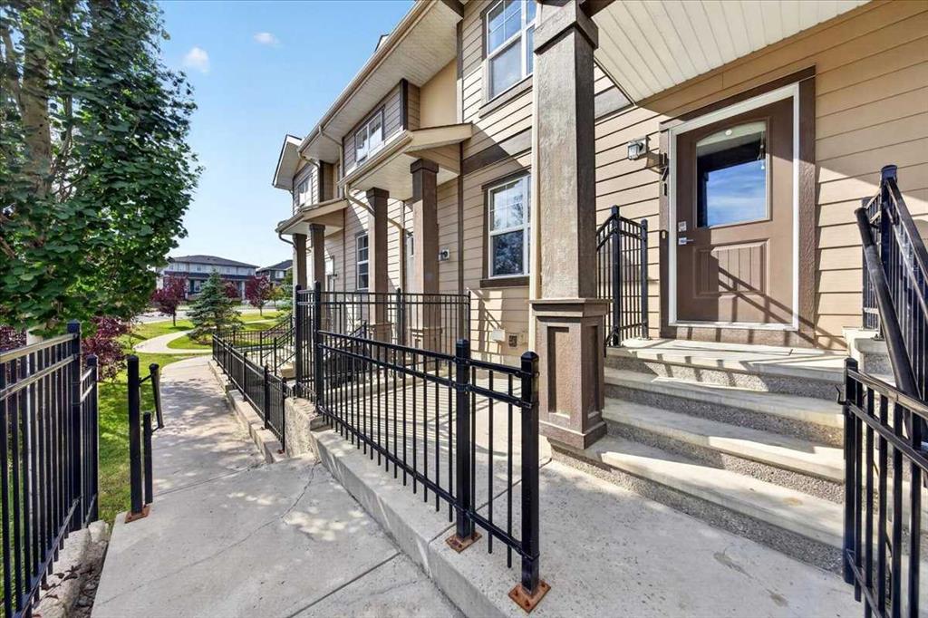 Picture of 171 Evanscrest Gardens NW, Calgary Real Estate Listing