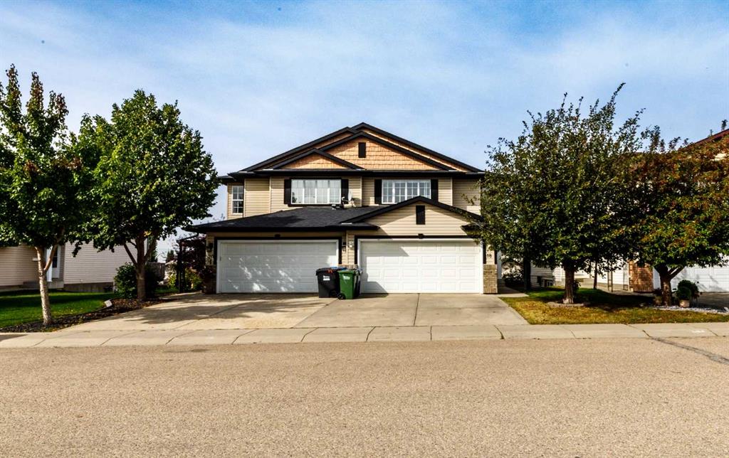 Picture of 18 Arnold Close , Red Deer Real Estate Listing