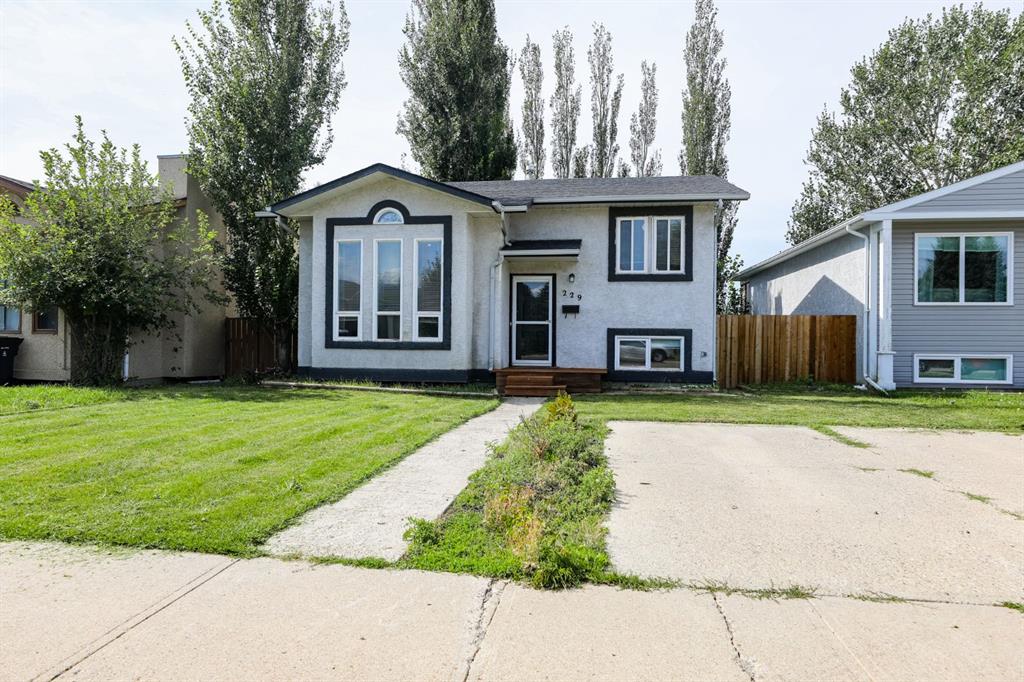 Picture of 229 Mt Blakiston Road W, Lethbridge Real Estate Listing