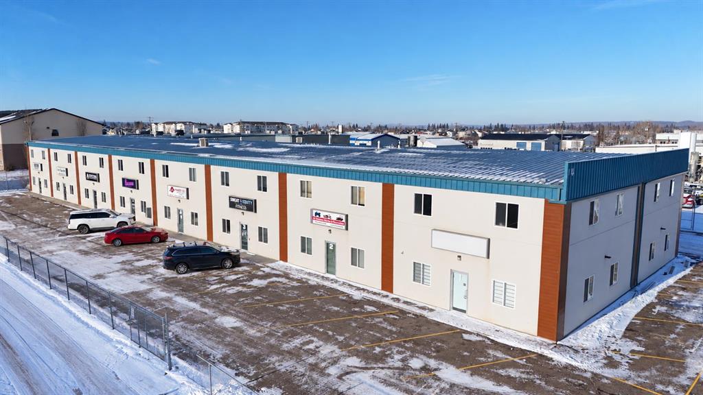 Picture of 3, 14 Thevenaz Industrial Trail , Sylvan Lake Real Estate Listing