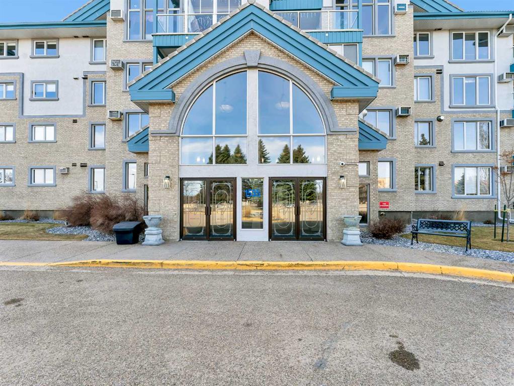 Picture of 319, 1535 Southview Drive SE, Medicine Hat Real Estate Listing