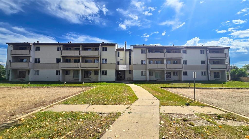 Picture of 308, 5117 44 Street , High Prairie Real Estate Listing