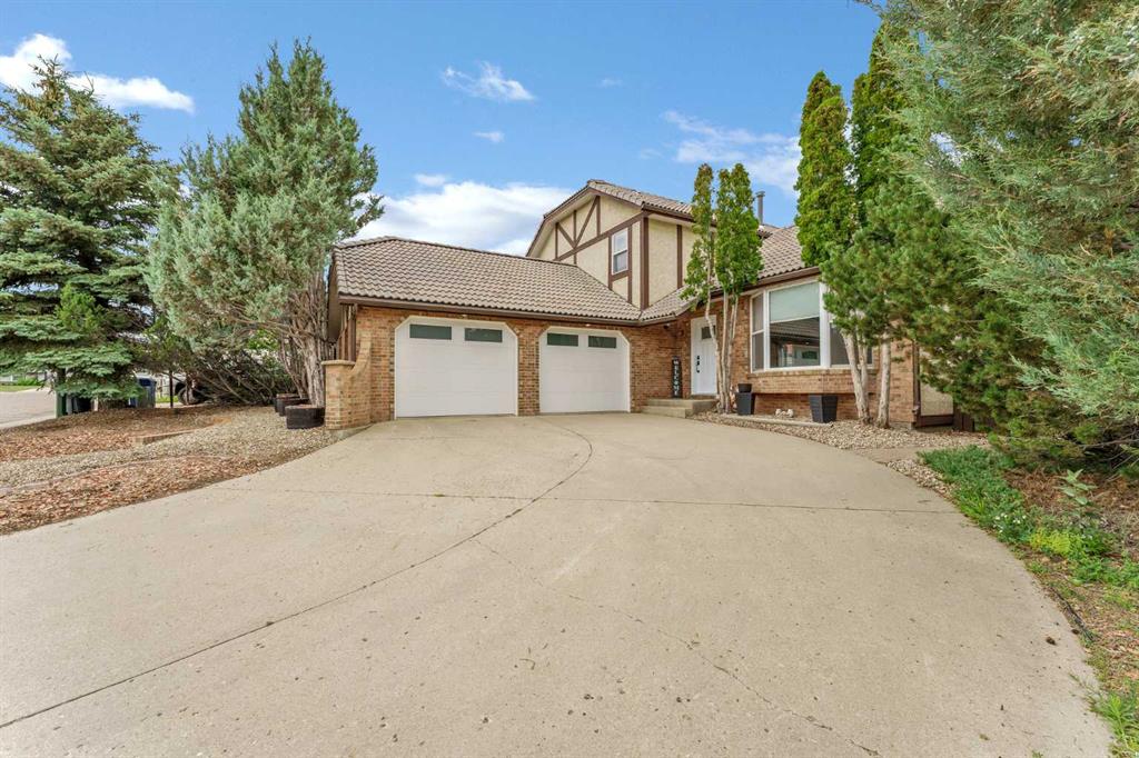 Picture of 8 Ross View Bay SE, Medicine Hat Real Estate Listing