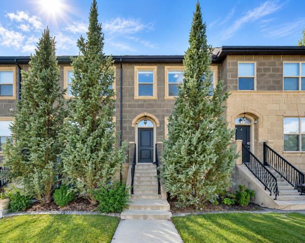 Picture of 9 Sage Meadows Terrace NW, Calgary Real Estate Listing