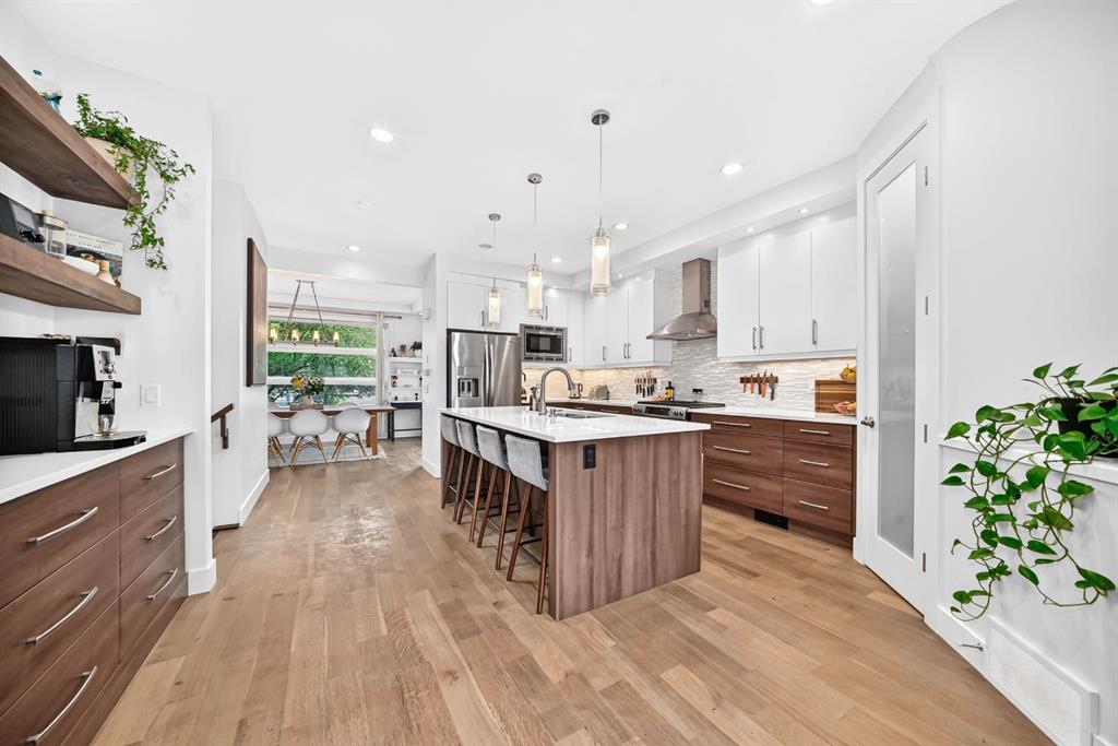 Picture of 4817 20 Avenue NW, Calgary Real Estate Listing