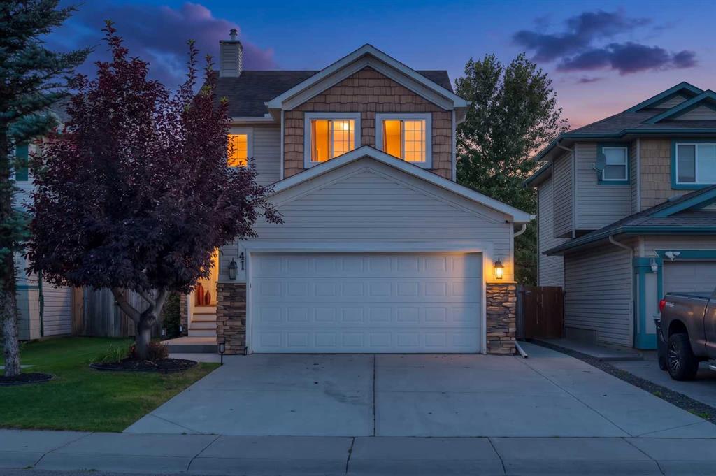Picture of 41 Cimarron Meadows Close , Okotoks Real Estate Listing