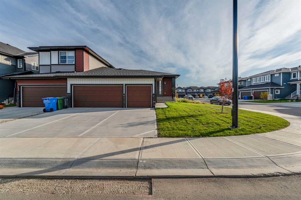 Picture of 131 Waterford Manor , Chestermere Real Estate Listing