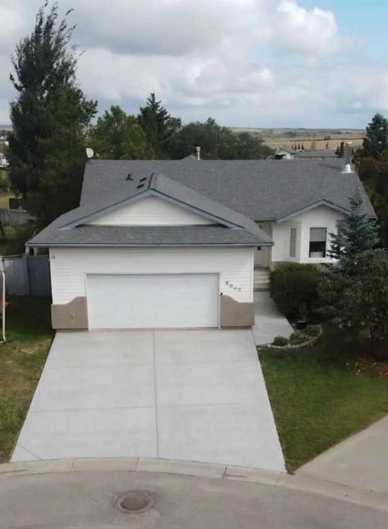 Picture of 8802 117 Avenue , Grande Prairie Real Estate Listing