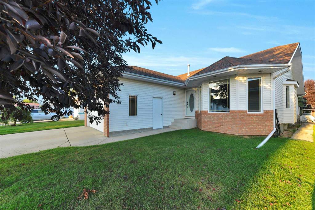 Picture of 11 Detlor Close , Red Deer Real Estate Listing
